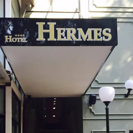 ホテル Hermes ティラナ