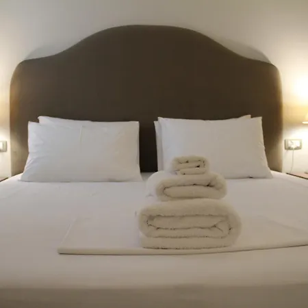 هيرميس 4*